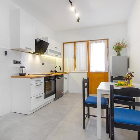 Studio Apartman Casa Lambasa Шибеник Экстерьер фото